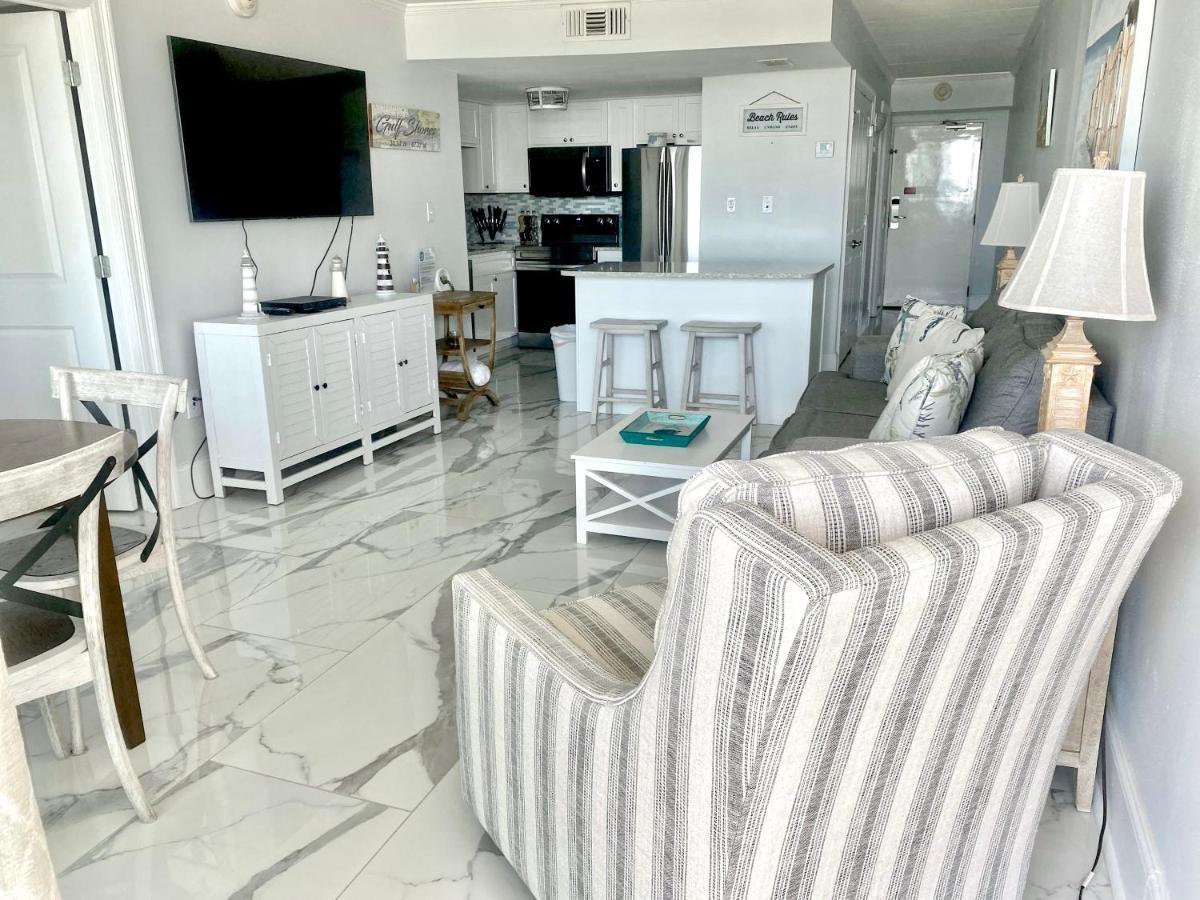 Island Winds East 202 By Albvr - Beautifully Renovated Beachfront Condo & Steps Away From Hangout & More! Gulf Shores Luaran gambar