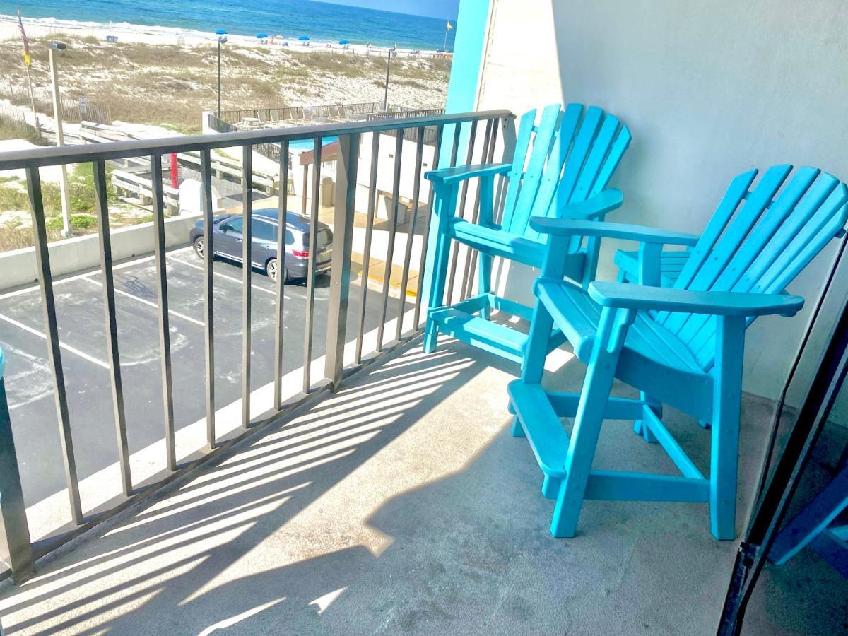 Island Winds East 202 By Albvr - Beautifully Renovated Beachfront Condo & Steps Away From Hangout & More! Gulf Shores Luaran gambar